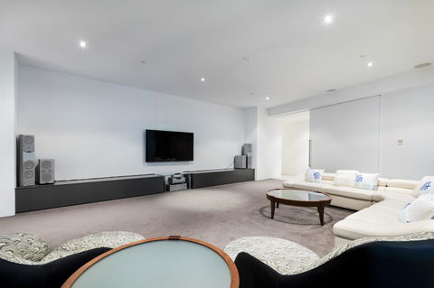 Q1 Resort & Spa - Official - Accommodation QLD 41
