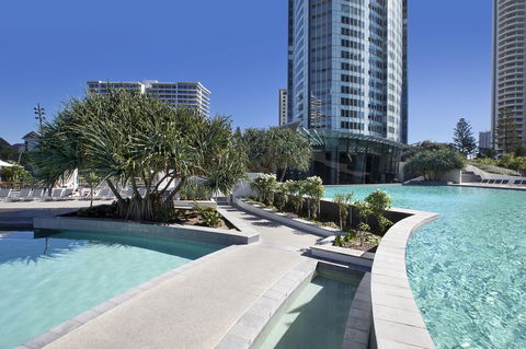Q1 Resort & Spa - Official - Accommodation QLD 4