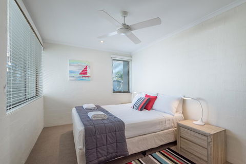 Munna Beach Apartments - Accommodation QLD 6