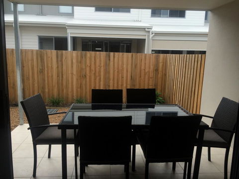Direct Collective - Breeze On Brightwater - Accommodation QLD 30