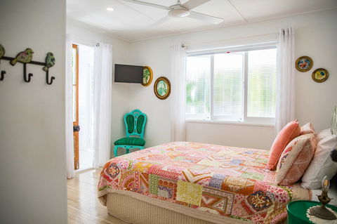 Jamaica Beach House - Accommodation QLD 26