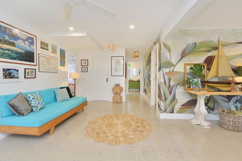 Jamaica Beach House - Accommodation QLD 40