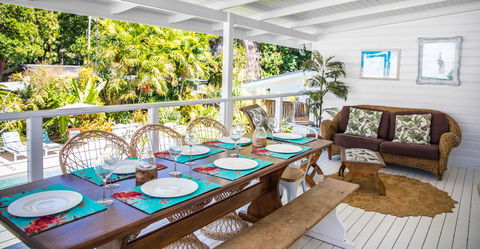 Jamaica Beach House - Accommodation QLD 12