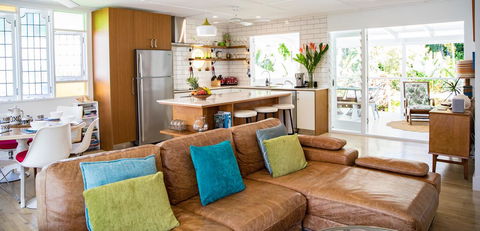 Jamaica Beach House - Accommodation QLD 10