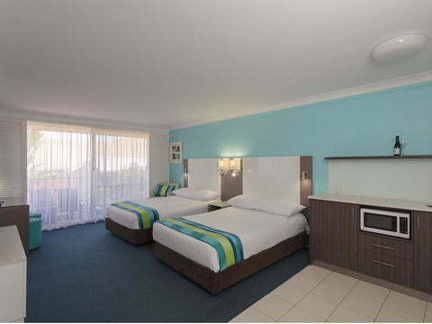 Sea World Resort - Accommodation QLD 2