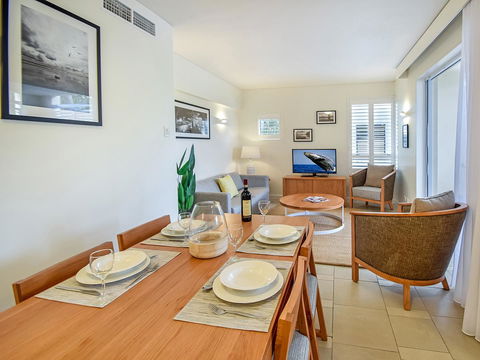 Laguna On Hastings - Accommodation QLD 40