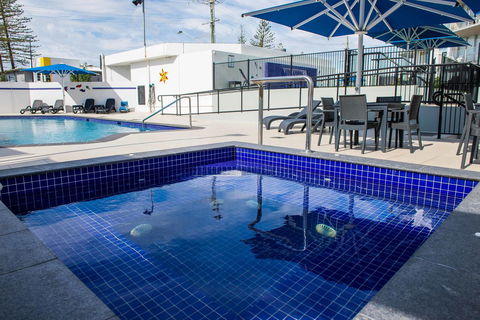 Mandolin Beachfront Resort - Accommodation QLD 2