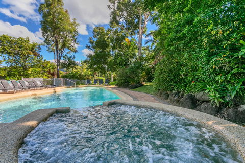 Roydon Beachfront Apartments - Accommodation QLD 16