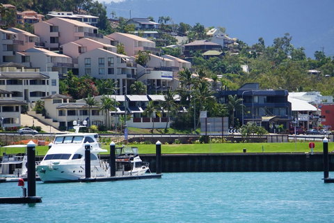 Airlie Seaview Apartments - Accommodation QLD 9