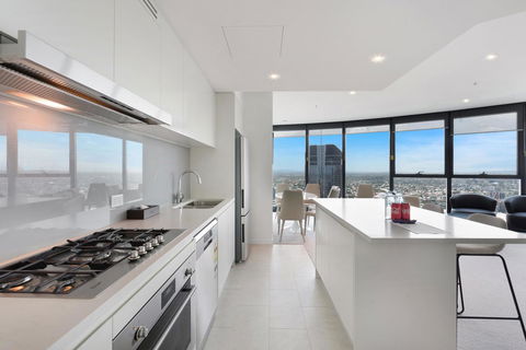 Brisbane Skytower By CLLIX - Accommodation QLD 5