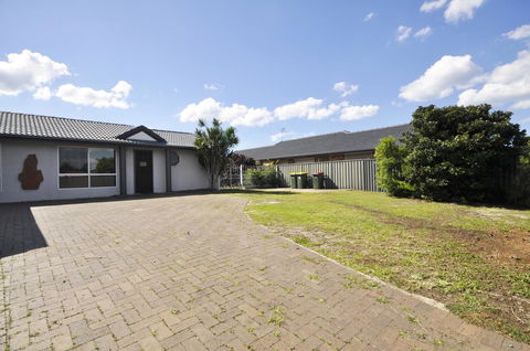 Bribie Island Canal Holiday Destination! - Accommodation QLD 2