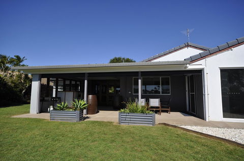 Bribie Island Canal Holiday Destination! - Accommodation QLD 14