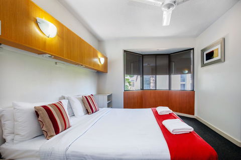 Tiki Hotel Apartments Surfers Paradise - Accommodation QLD 1