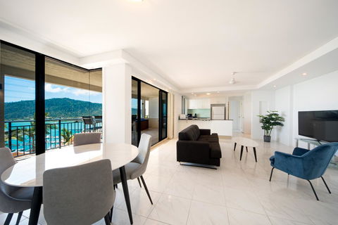 Pinnacles - Accommodation QLD 6