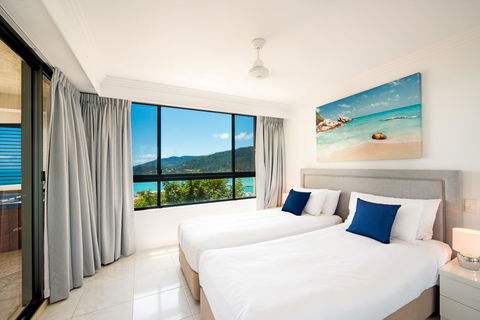 Pinnacles - Accommodation QLD 5