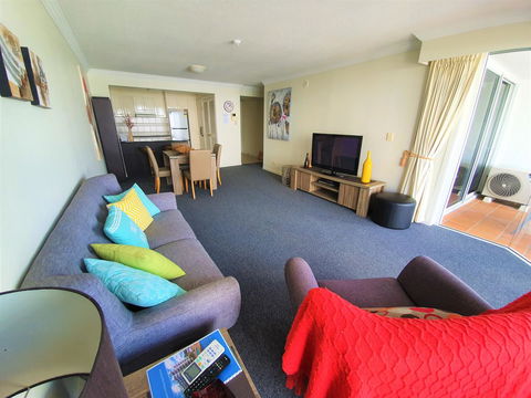 Broadbeach Holiday Apartments - Accommodation QLD 30