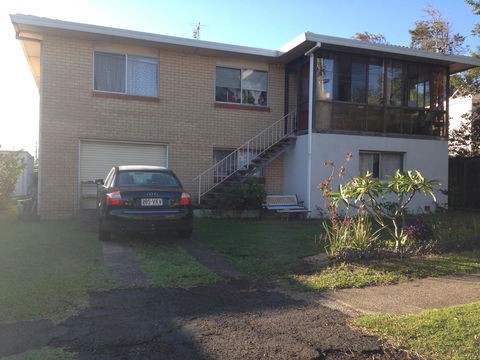 XYL Pets Friendly Seaside Boutique Guesthouse - Accommodation QLD 35