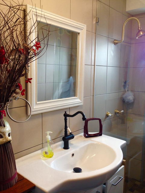 XYL Pets Friendly Seaside Boutique Guesthouse - Accommodation QLD 1