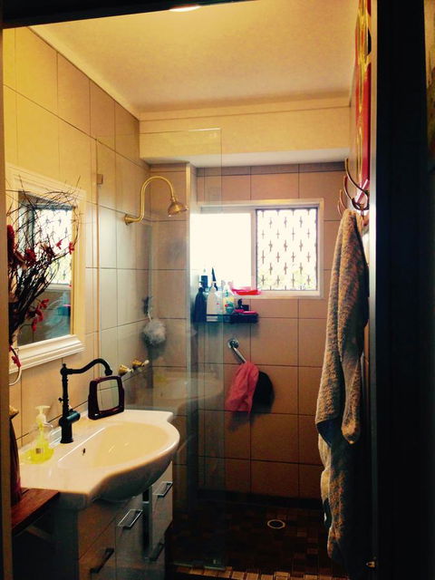 XYL Pets Friendly Seaside Boutique Guesthouse - Accommodation QLD 18