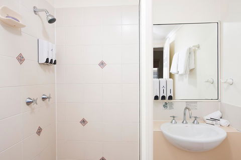 Park Regis Anchorage - Accommodation QLD 9