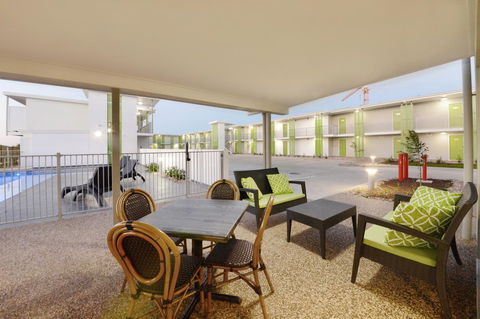 Mackay Oceanside Central Hotel Official - Accommodation QLD 19