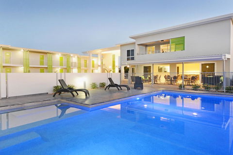 Mackay Oceanside Central Hotel Official - Accommodation QLD 3