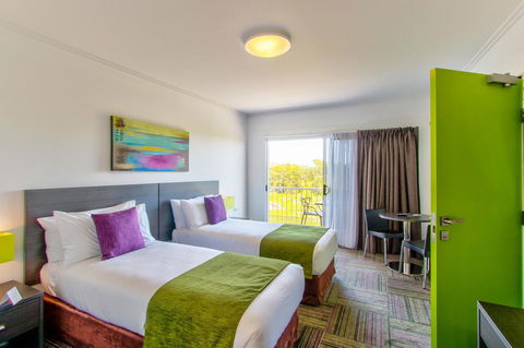 Mackay Oceanside Central Hotel Official - Accommodation QLD 11