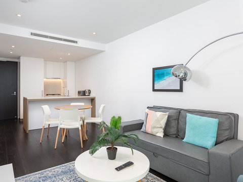 Hostrelax Residences On Alfred - Accommodation QLD 40