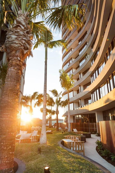 Hostrelax Residences On Alfred - Accommodation QLD 16