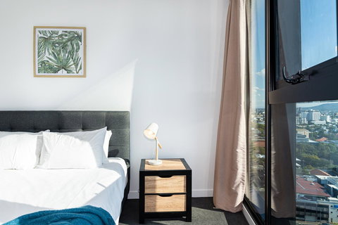 Hostrelax Residences On Alfred - Accommodation QLD 24