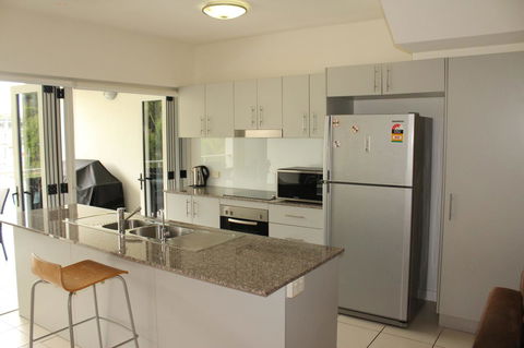 Beachside Apartment 17 - Accommodation QLD 4