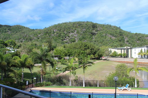 Beachside Apartment 17 - Accommodation QLD 7