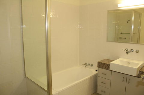 Beachside Apartment 17 - Accommodation QLD 5