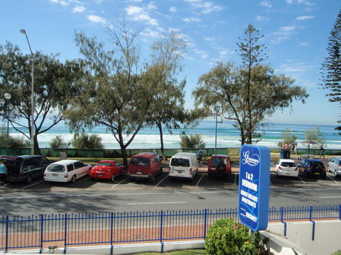Grosvenor Beachfront Apartments Surfers Paradise - Accommodation QLD 16