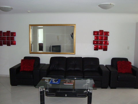 Grosvenor Beachfront Apartments Surfers Paradise - Accommodation QLD 27