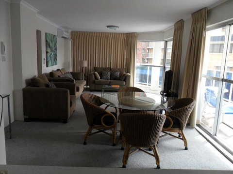 Grosvenor Beachfront Apartments Surfers Paradise - Accommodation QLD 23