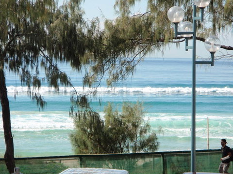 Grosvenor Beachfront Apartments Surfers Paradise - Accommodation QLD 11