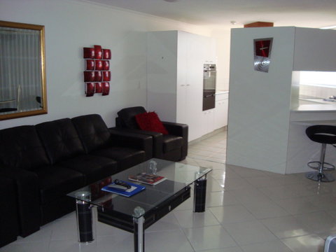 Grosvenor Beachfront Apartments Surfers Paradise - Accommodation QLD 36