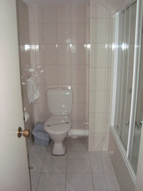 Grosvenor Beachfront Apartments Surfers Paradise - Accommodation QLD 17