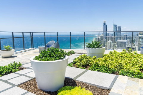 Rhapsody Resort - Official - Accommodation QLD 4