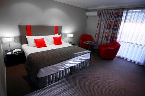 Platinum International - Accommodation QLD 5
