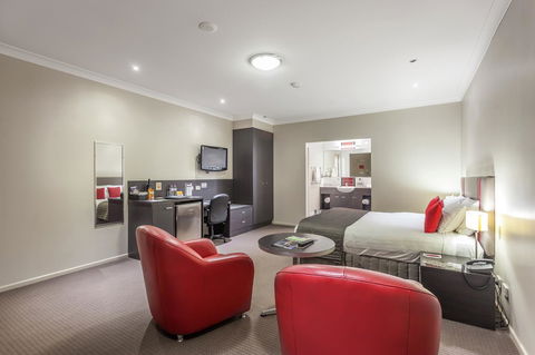 Platinum International - Accommodation QLD 32