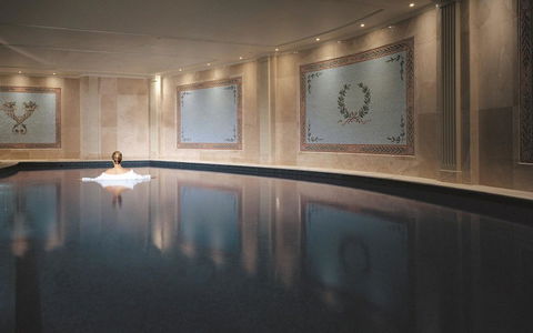 Imperial Hotel Gold Coast - Accommodation QLD 9