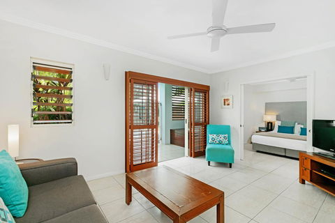 Mantra Aqueous On Port - Accommodation QLD 1