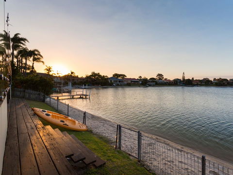 Rumrunner Resort - Accommodation QLD 13