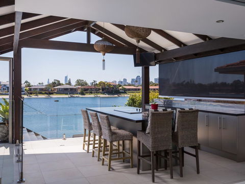 Rumrunner Resort - Accommodation QLD 7