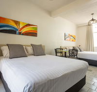 Nightcap at Emerald Star Hotel - Accommodation QLD