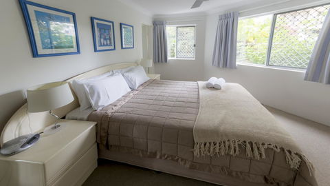 Le Beach Apartments - Accommodation QLD 9