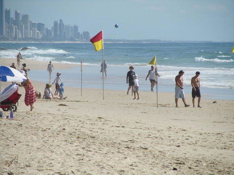 Le Beach Apartments - Accommodation QLD 21