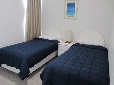 Le Beach Apartments - Accommodation QLD 23